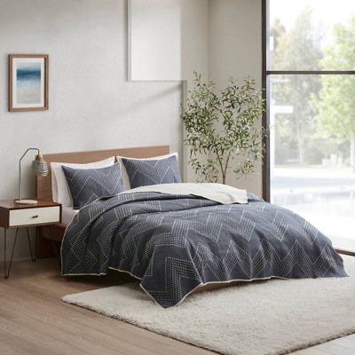 Full Gray Cotton Reversible Chevron Quilt Set