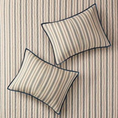 Red Cotton Twill Reversible Full Coverlet Set with Pillows