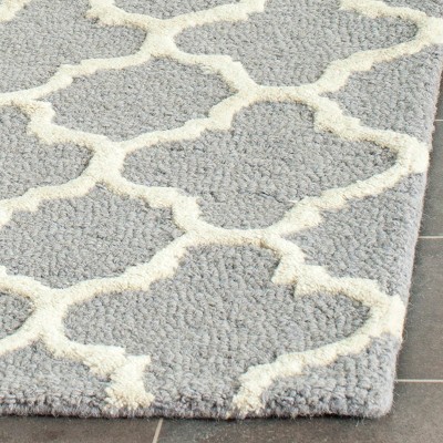 Silver/Ivory Geometric Hand-Tufted Wool Area Rug 30" x 7"