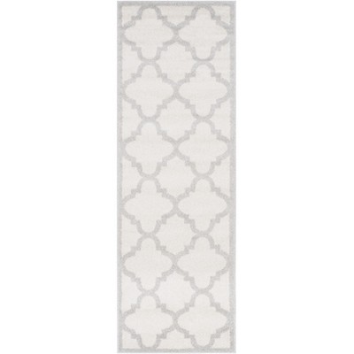 Amherst AMT423 Power Loomed Indoor Rug -Safavieh