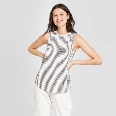 round hem tank top