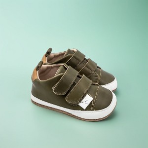 Little Love Bug Company Low Top Sneaker - 1 of 4