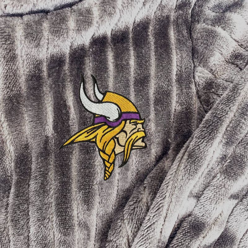 NFL Minnesota Vikings Ribbed Silk Touch Robe, 2 of 4