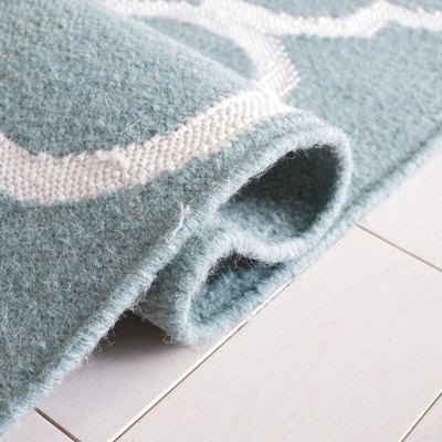 Safavieh Blue and Ivory Wool Geometric 6' x 9' Area Rug