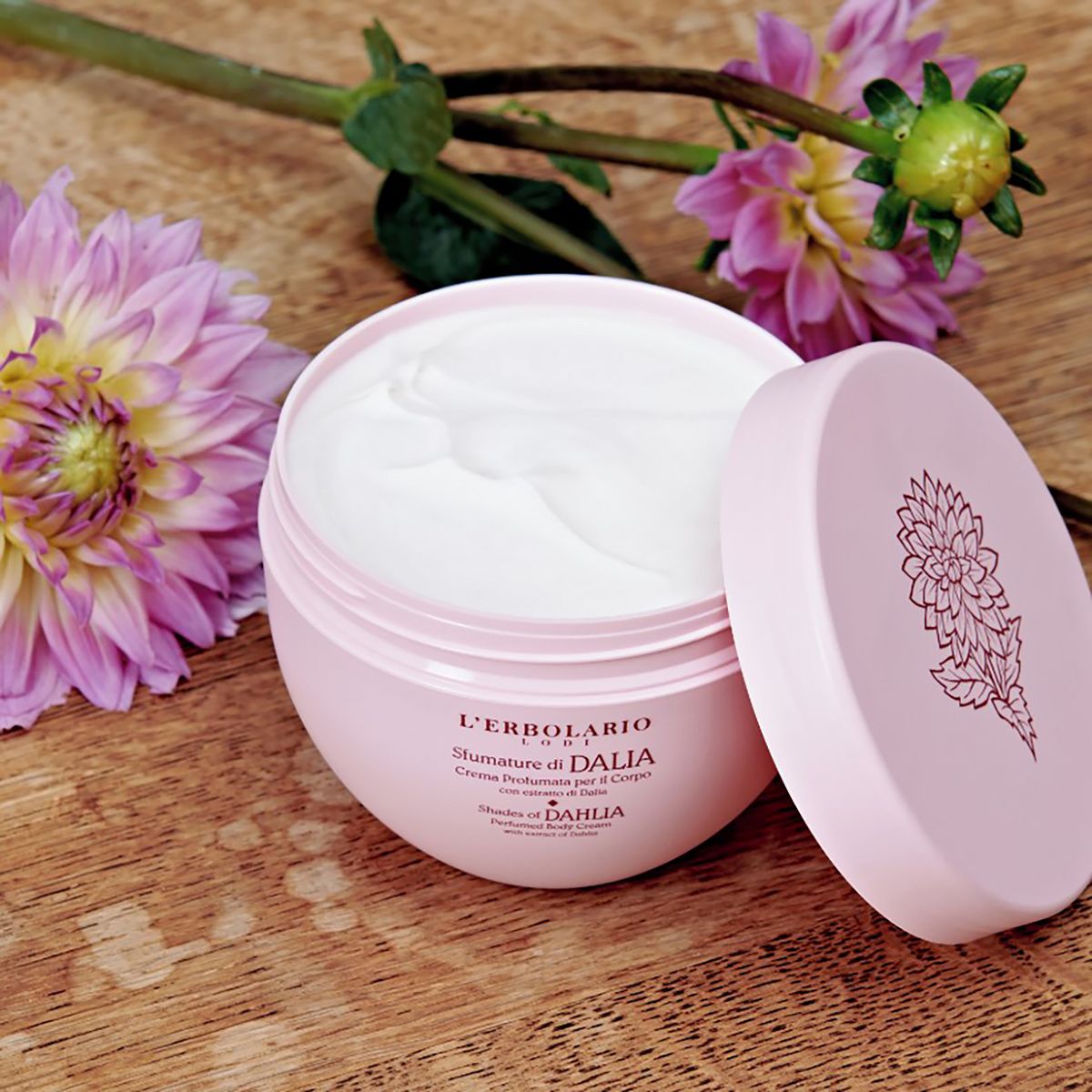 L'Erbolario Shades of Dahlia Perfumed Body Cream - Body Cream for Dry Skin - 10.1 oz - thumbnail 2