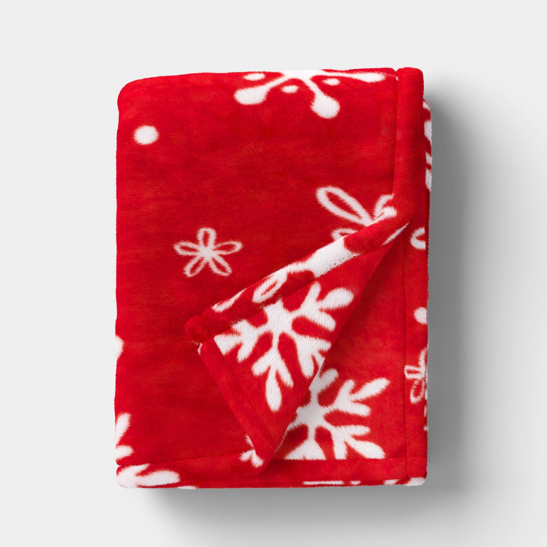 Christmas Snowflake Plush Throw Blanket Red/White - Wondershop™