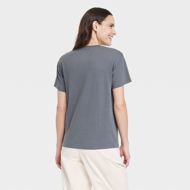 Women's NYC Short Sleeve Graphic T-Shirt - Gray, 2 of 4