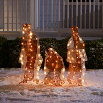 BrylaneHome Crystal Splendor Outdoor Scenes Christmas Decoration