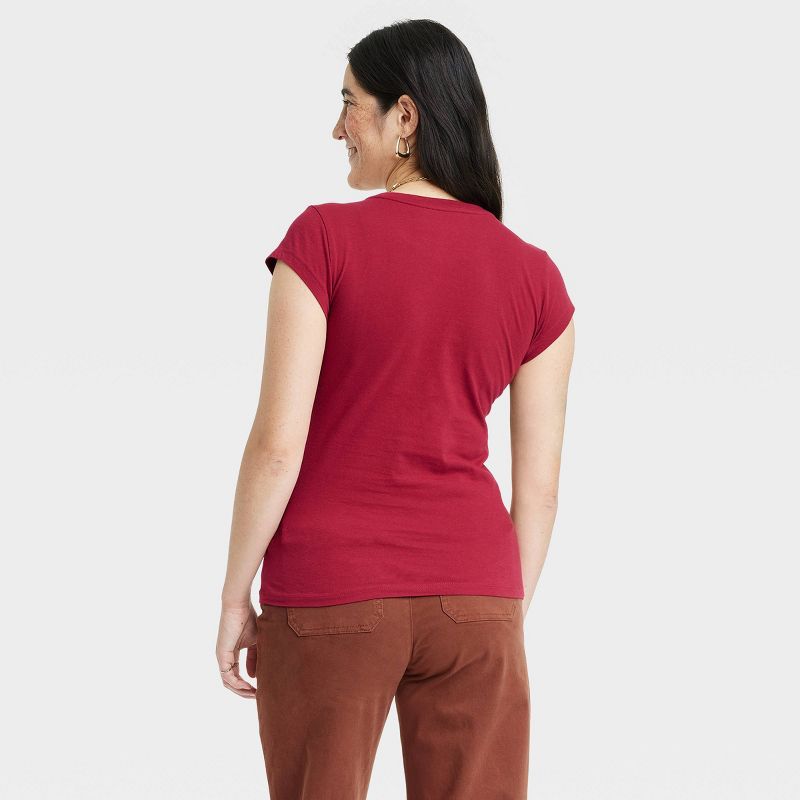 Women's Fitted Short Sleeve T-Shirt - Universal Thread™, 3 of 11