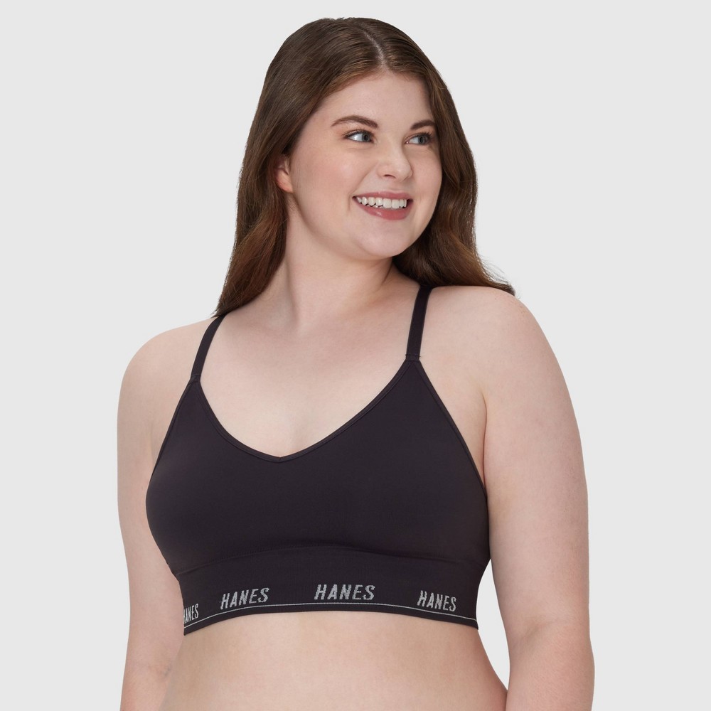 Hanes Moves Women's Light Support Triangle Bra MHMT05 - Black M: Seamless, Unlined Cup, Medium Coverage, 4-Way Stretch