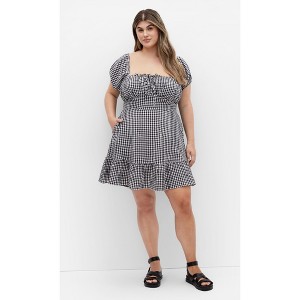 Women's Plus Size Cute Gingham Dress - black | CITY CHIC - 1 of 4