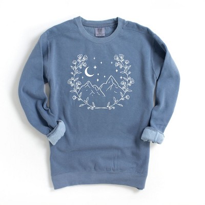 Simply Sage Market Women's Garment Dyed Graphic Sweatshirt Mountains Wreath