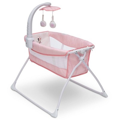 delta bassinet with mobile