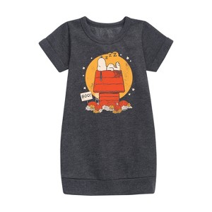 - Peanuts - Snoopy Halloween Dog House Graphic Short Sleeve Fleece Dress - 1 of 4