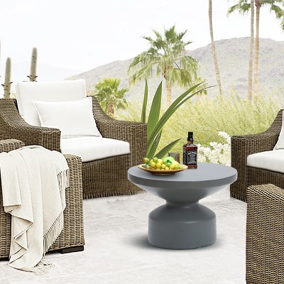 LuxenHome Gray Magnesium Oxide Round Outdoor Coffee Table