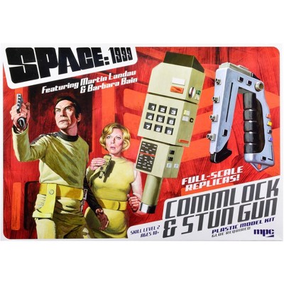 Skill 2 Model Kit Commlock and Stun Gun "Space: 1999" (1975-1977) TV Show 1/1 Scale Model by MPC
