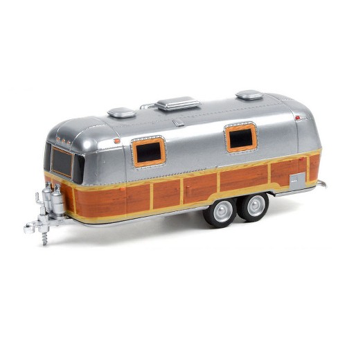Greenlight Collectibles 1/64 1972 Airstream Double Axle Land Yacht