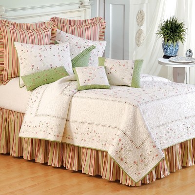 C&F Home Garden Trellis King Quilt