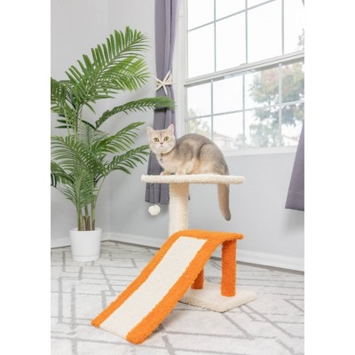Small Beige and Orange Sisal Carpet Cat Scratcher with Ramp