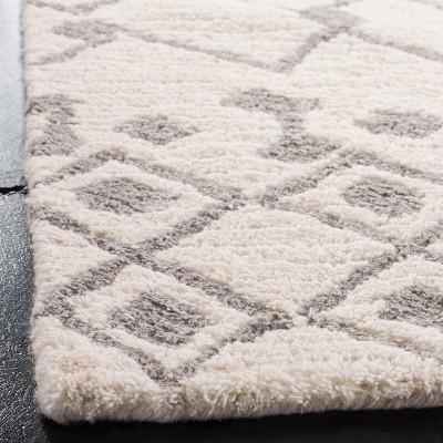 Handmade Ivory & Beige Wool Shag Area Rug 8' x 10'
