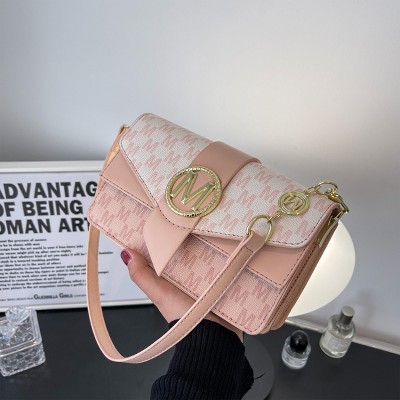 Boersma Niche Personality Letter Print Shoulder Messenger Bag – Trendy Crossbody Handbag for Casual Outings, School & Travel