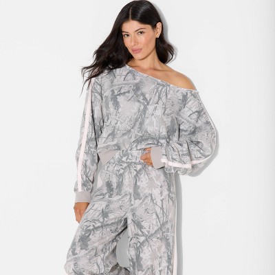 Women's Off the Shoulder Graphic Sweatshirt - Camo