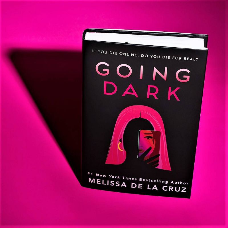 Going Dark - by Melissa de la Cruz, 3 of 9