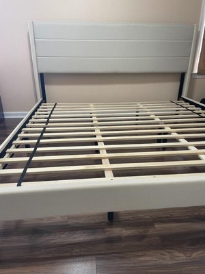 Merrick Lane Modern King Platform Bed With Padded Channel Stitched ...