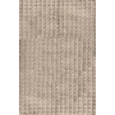 Nuloom Jeni Cozy Plush Solid Faux Rabbit Pet Friendly Premium Machine Washable Area Rug