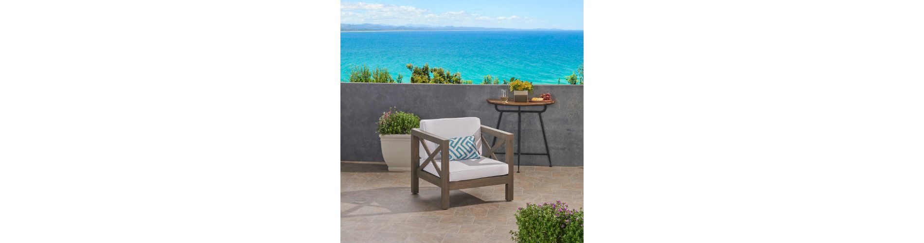 Lyngins Acacia Wood Outdoor Club Chair – Slatted Seating, Cross-Back Frame, White Water-Resistant Cushions, Patio Accent Chair/Outdoor Chair, Gray