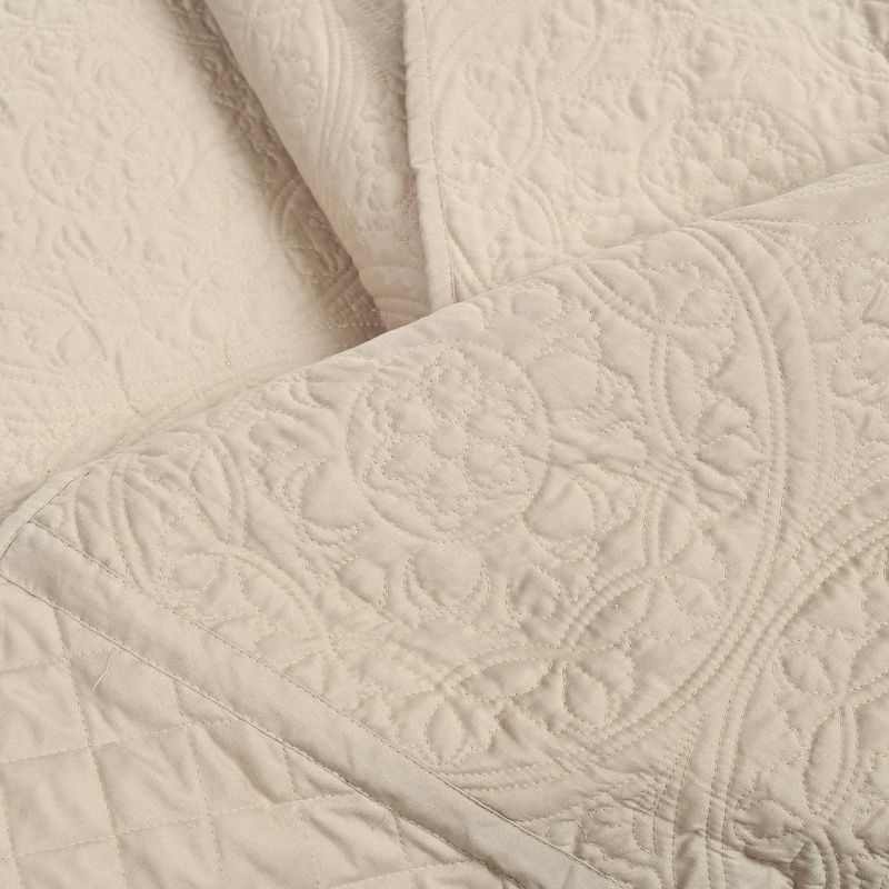 Medallion Scallop Oversized Embroidered Bedspread Set - Lush Décor, 6 of 14