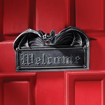 Design Toscano Vampire Bat Welcome Wall Sculpture