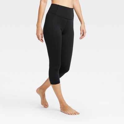 high waisted black capri pants