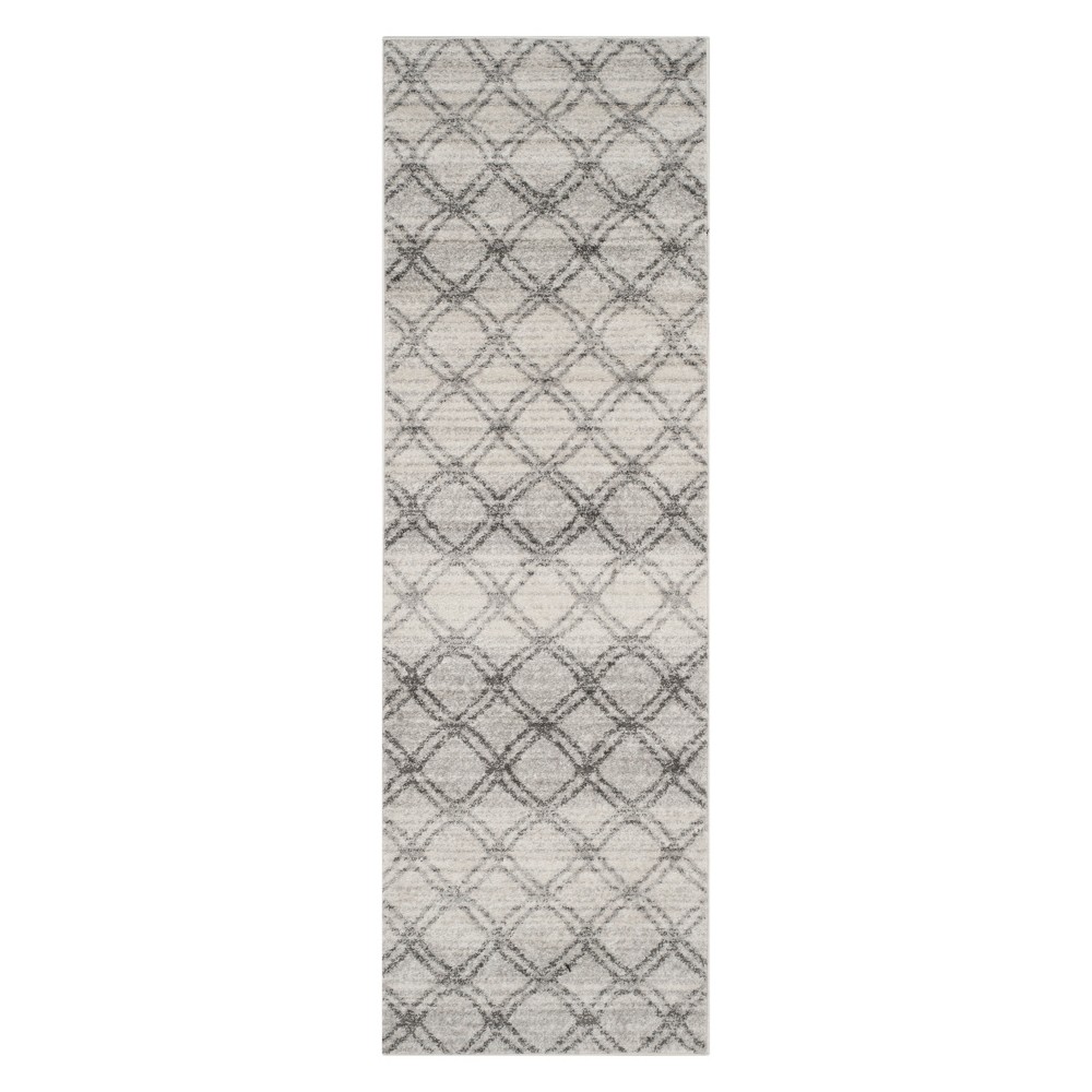  Geometric Runner Silver/Charcoal