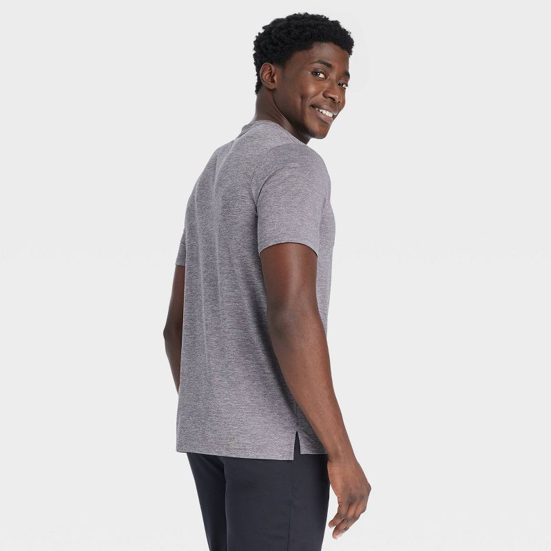 Men&#39;s Ventilated Pocket&#160;T-Shirt - All In Motion&#8482;, 2 of 4