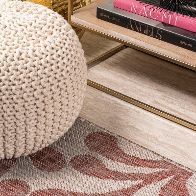 Red and Beige 2x8 Synthetic Indoor/Outdoor Runner Rug