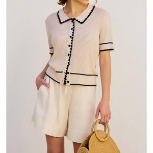 Women's Contrast Trim Knit Short Sleeve Top - DRESS FORUM - 1 of 4