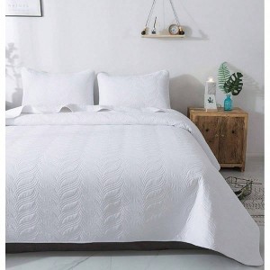 White 3 - Piece Quilt Set - Soft Microfiber Coverlet with 2 Shams, 100x106 for Full/Queen. - 1 of 4