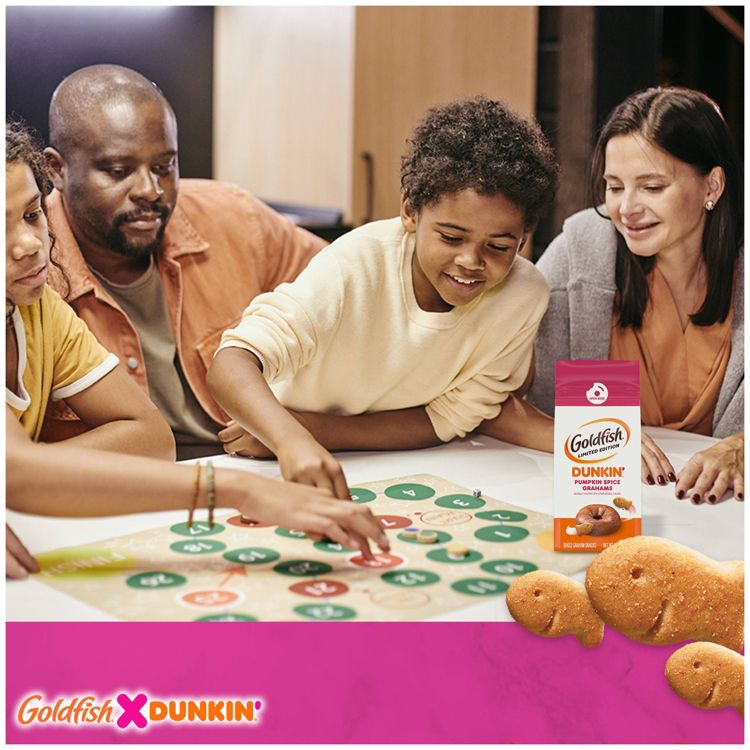 Goldfish Grahams Limited Edition Dunkin&#8217; Pumpkin Spice Grahams Snack Crackers Bag - 6.1oz, 4 of 7