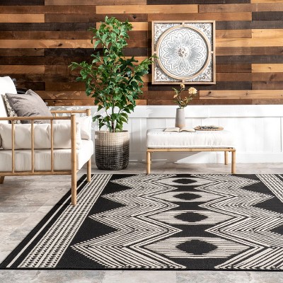 Ranya Black and White Synthetic Flat Woven 5' x 8' Area Rug