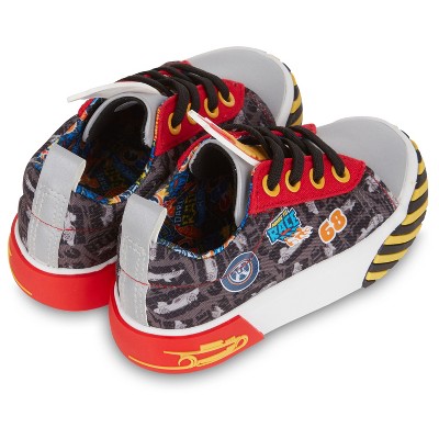 Мужские кроссовки Hot Wheels Toddler Boy Sneakers - Cars, Trucks, Tracks and Engines - Checkered Flag Race Car Lace Up Kids Sneakers (Black, 6) — фото 5