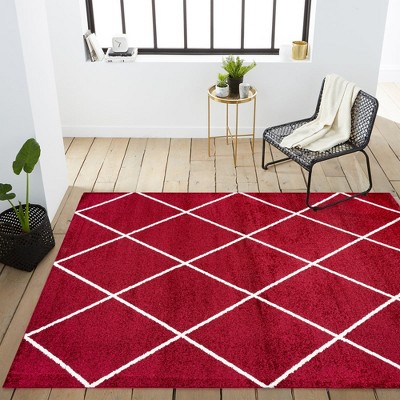 Red Diamond Trellis 4' x 6' Synthetic Area Rug