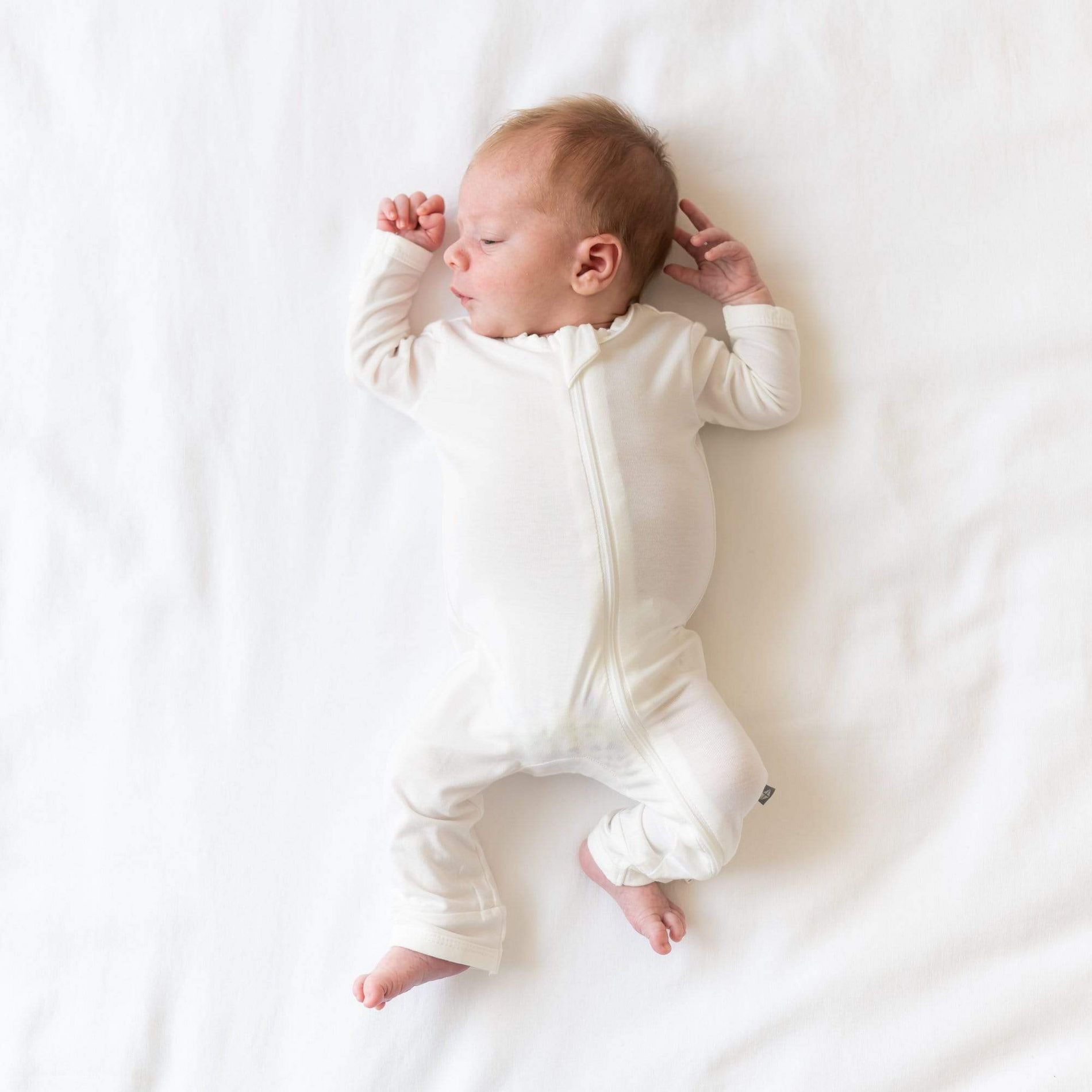 Kyte Baby Zippered Romper in Cloud Cloud 0-3 Months