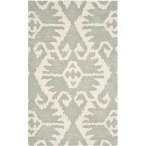 Wyndham WYD323 Hand Tufted Indoor Rugs - Safavieh - 1 of 4