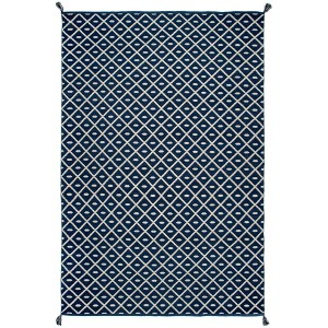 Nuloom Quinn Flatweave Corner Tassel Indoor Area Rug - 1 of 4