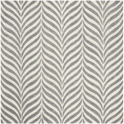 Bella BEL135 Hand Tufted Area Rug  - Safavieh