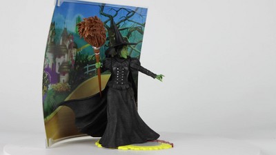 McFarlane Toys Movie Maniacs The Wicked Witch of the West 6" Figure, 2 of 12, play video