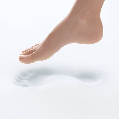 Aqua Memory Foam Bath Mat with Skid-Resistant Base