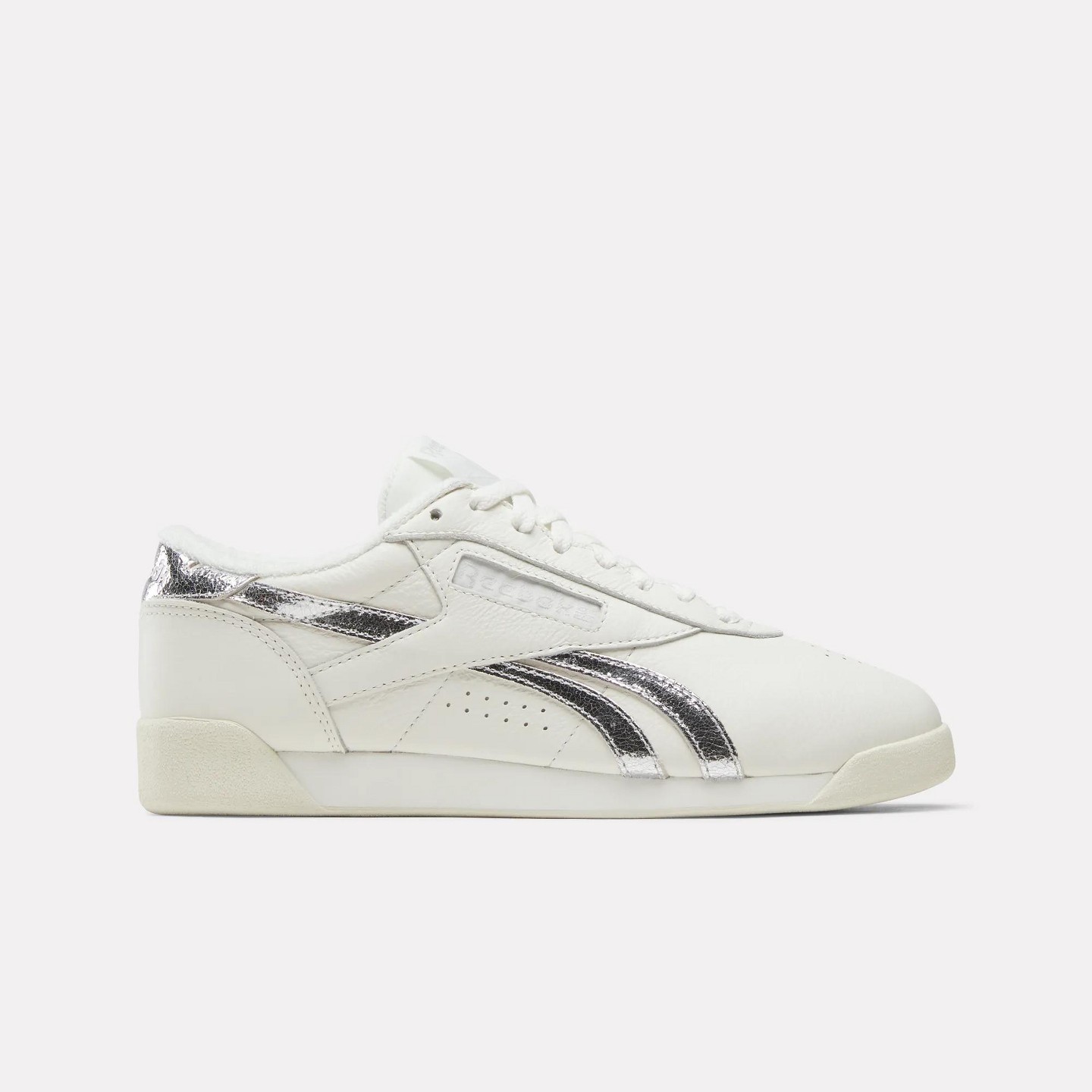 Женские кроссовки Reebok Freestyle Lo Shoes Size 6.5 CHALK/SILVERMETALLIC/VINTAGECHALK — фото 1