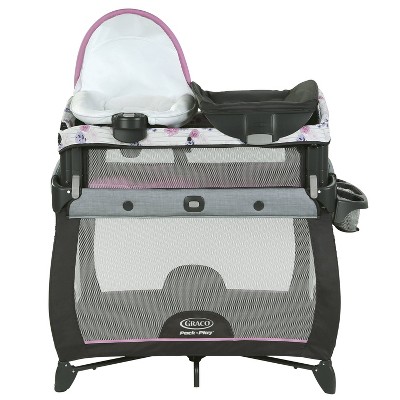 Graco newborn2toddler outlet playard